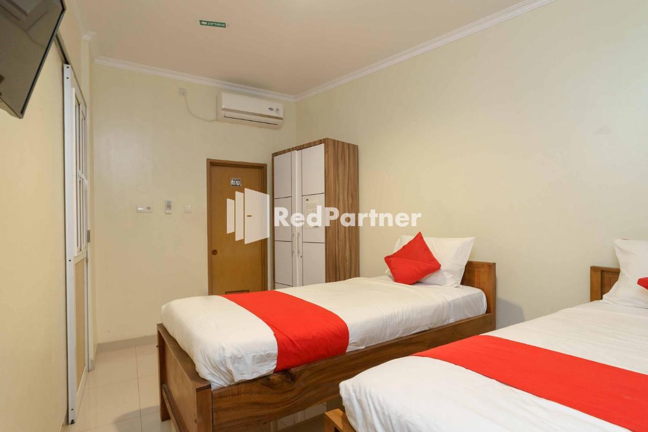 Jo Residence Syariah Redpartner Джакарта Экстерьер фото